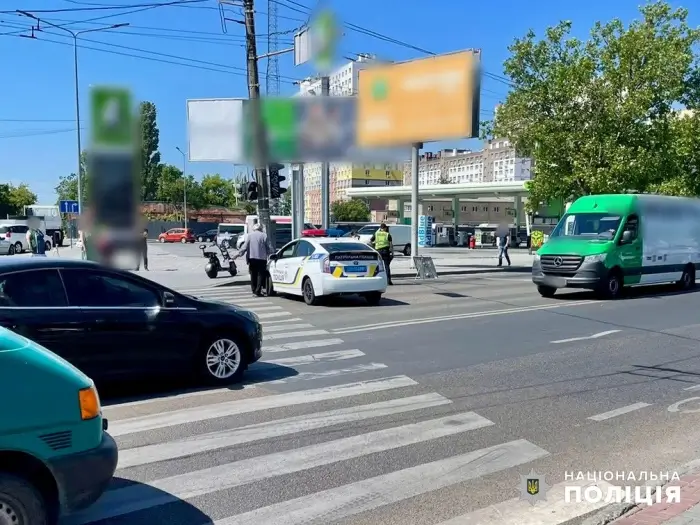 Поліцейські встановлюють обставини ДТП у Хаджибейському районі Одеси_1