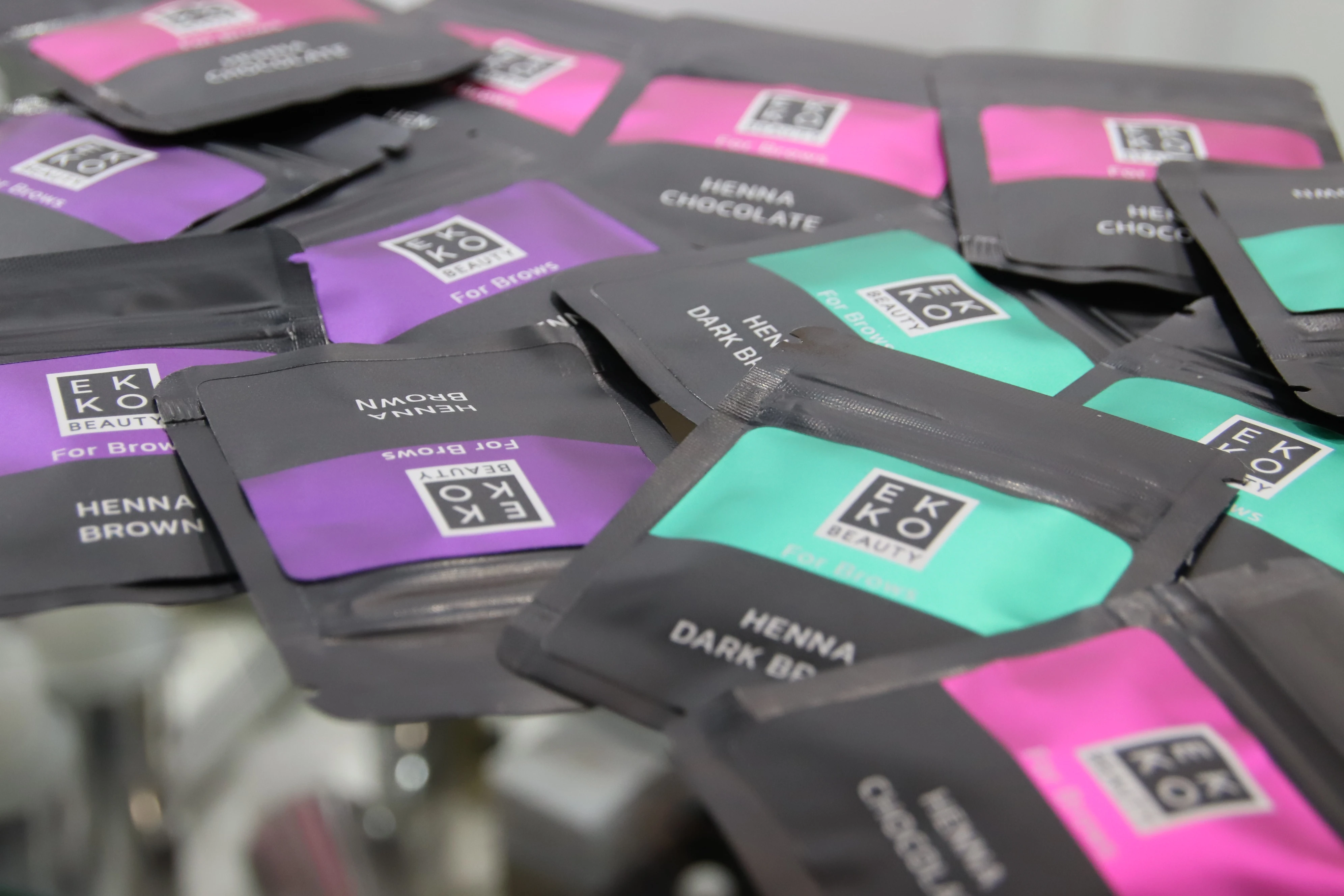 хна для брів