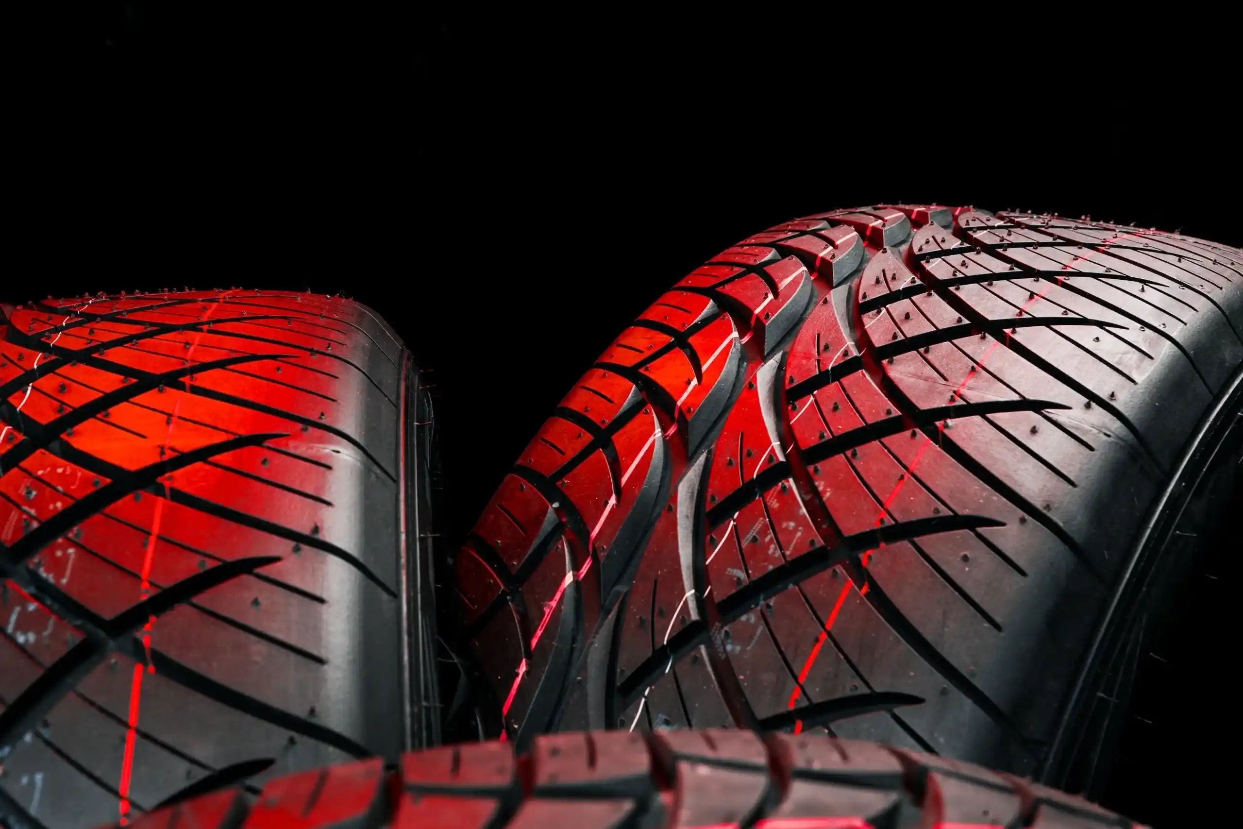 почему за шинами едут в Premium Tyres 