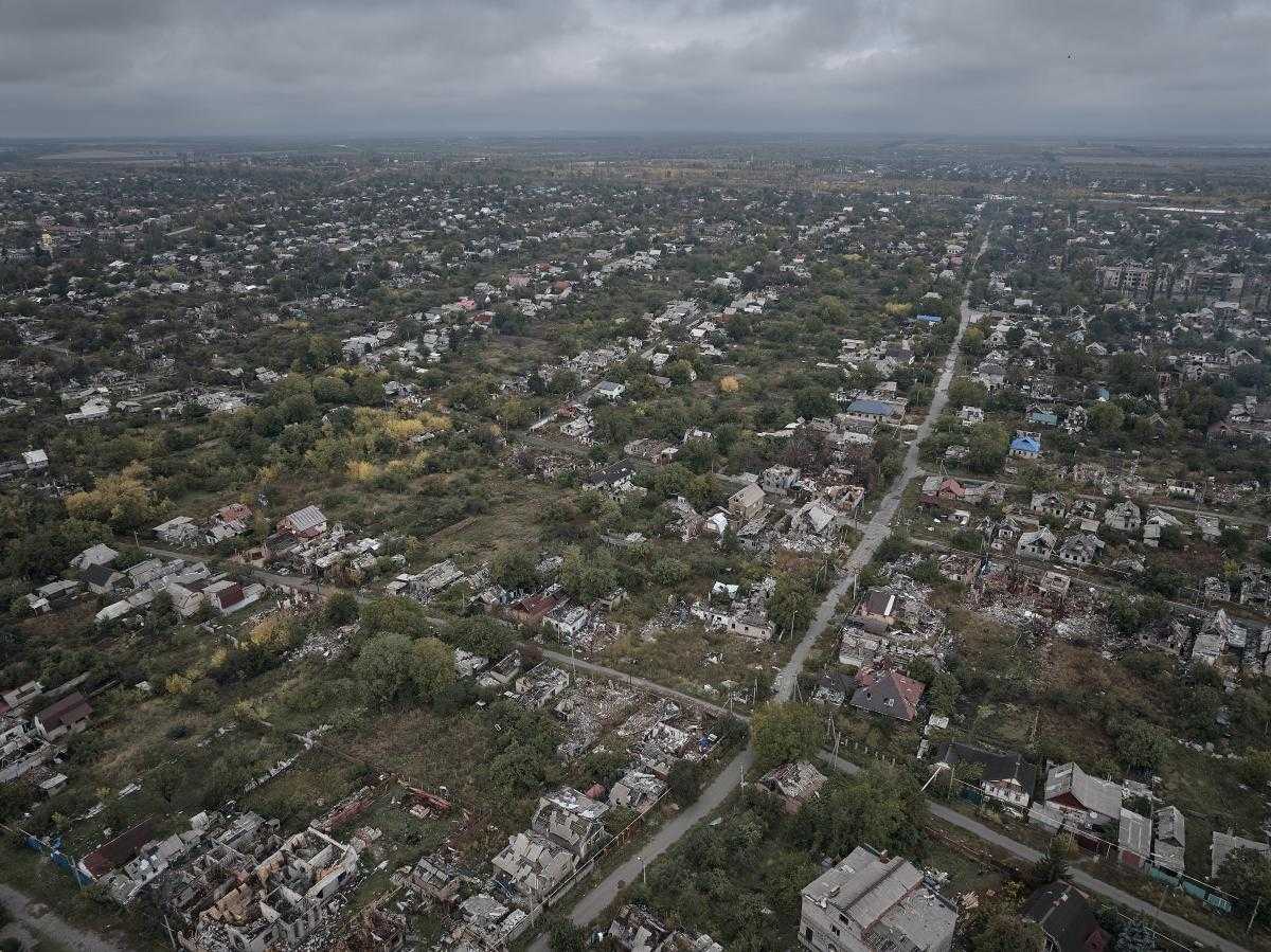 “Реально позиції є”: у ДШВ спростували інформацію про повну окупацію Покровська