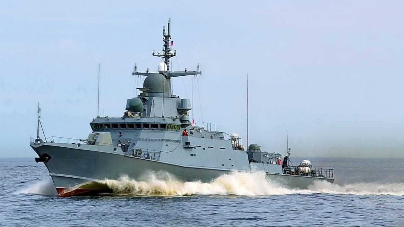 Російський флот втрачає силу далеко від Чорного моря