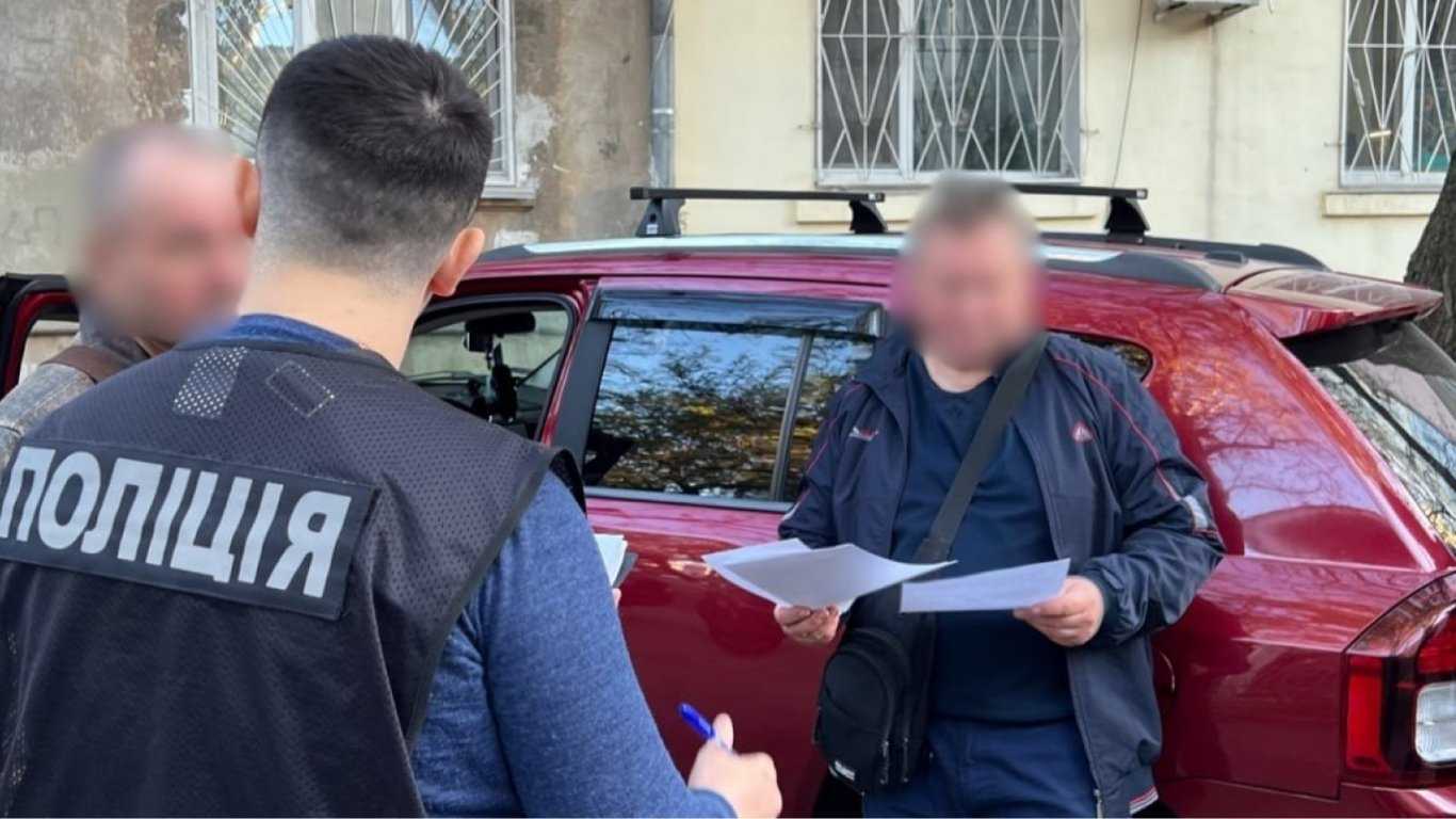 В Одесі затримали курсового офіцера: ціна допуску до іспитів