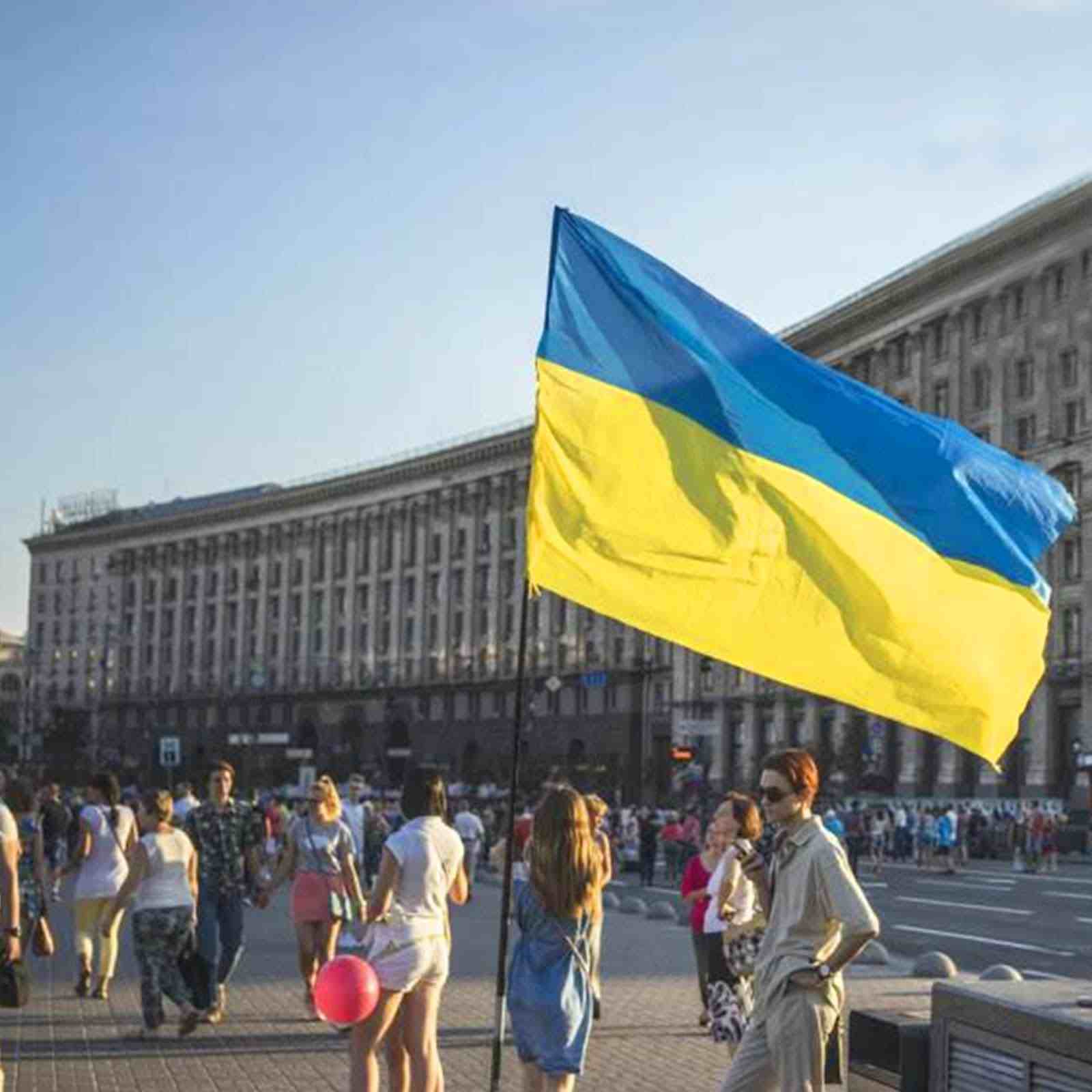 Стяг України як символ, який потребує якісного виконання
