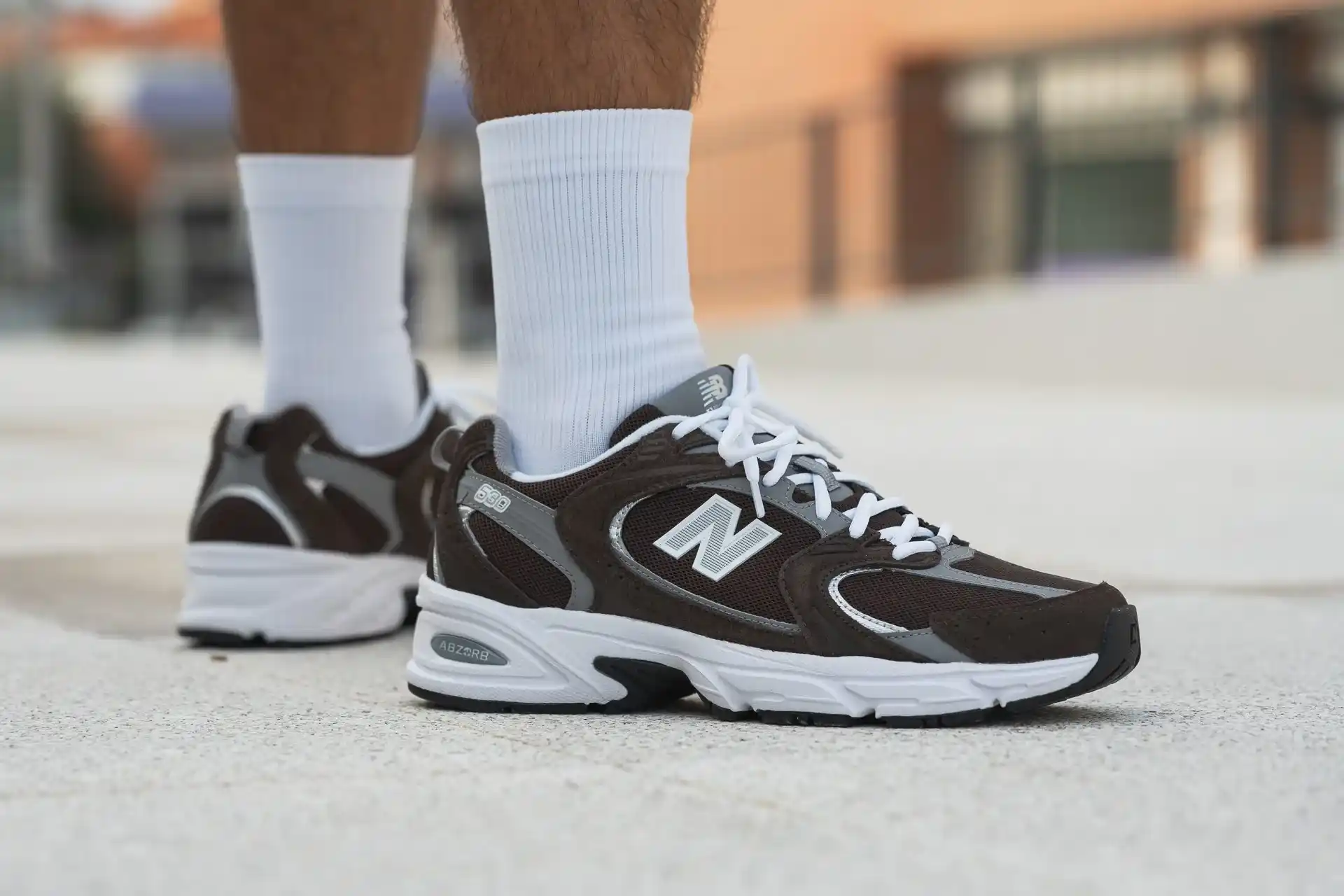 Чому кросівки NB 530 стали хітом: як обрати свою пару