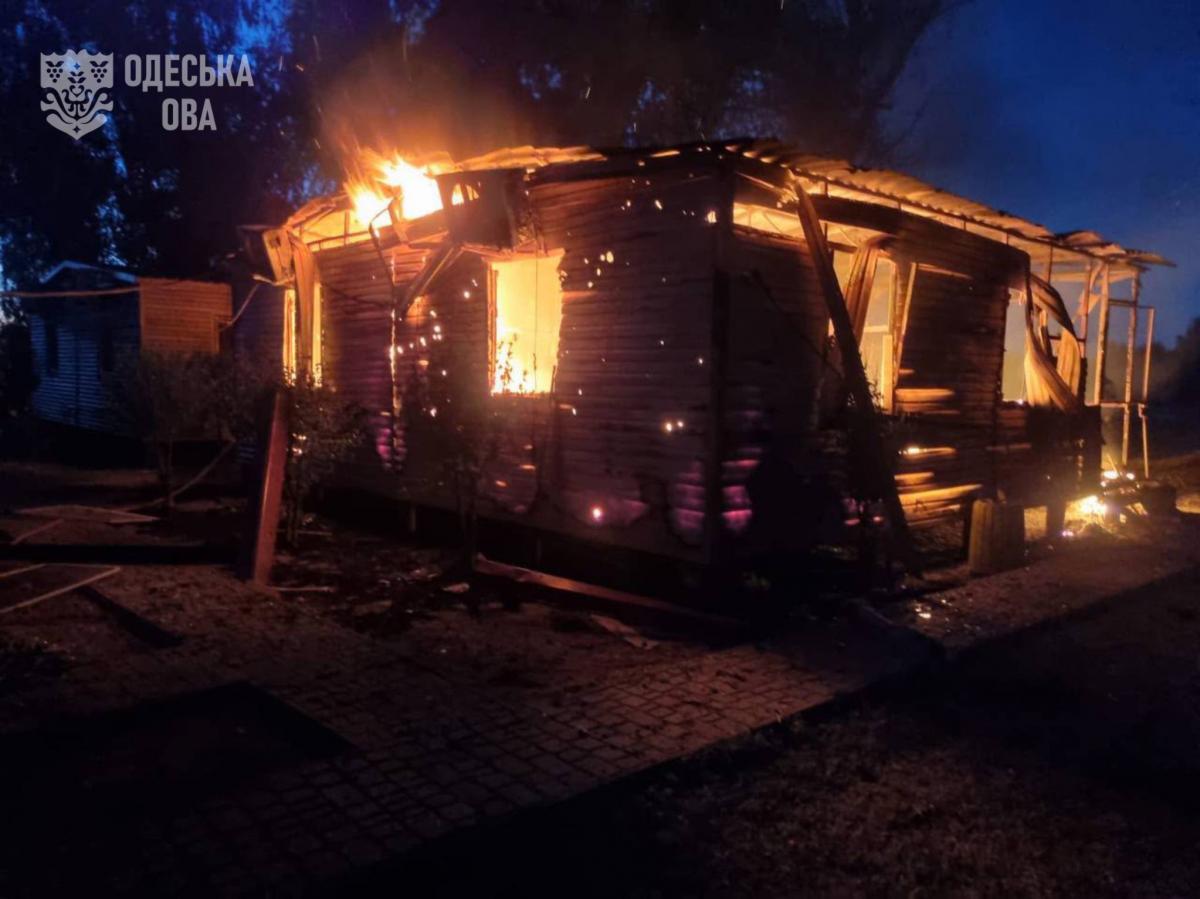 e88ea6c3c7c9698c9cb9519f88d94cef
