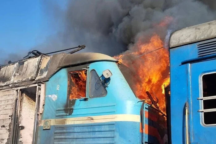 Росія атакувала пасажирський потяг: Одещина в скорботі, двоє залізничників загинули.