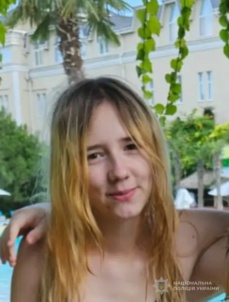 Зникла 15-річна дівчина в Одесі: поліція шукає в Хаджибейському районі.
