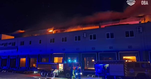 Одещина в огні: рашисти нищать продовольчі склади