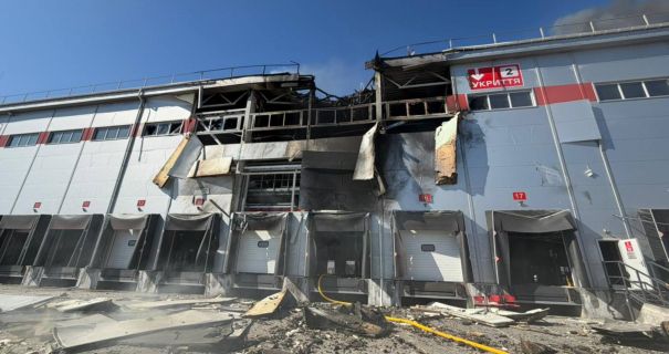 Росіяни знову вдарили по терміналу Нової пошти на Одещині